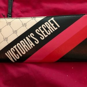 VS Pink Wallet